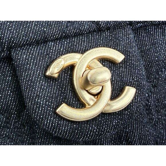 Chanel Funky Town Flap CC Embossed Quilted Denim Medium Women's Bag - Picture 7 of 14